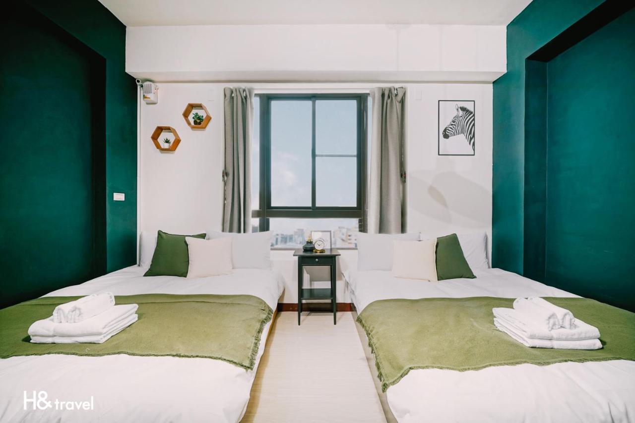 Tainan Sleepie Inn Exteriör bild